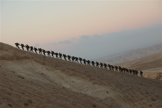 Nahal brigade during a long jorney to Masada on May 2025