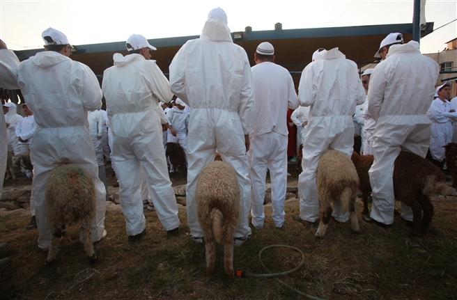 Samaritans celebrate Passover at Mt. Gerizim, April 2013